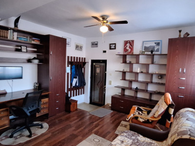 Garsonieră, Str Corneliu Coposu, Rogerius