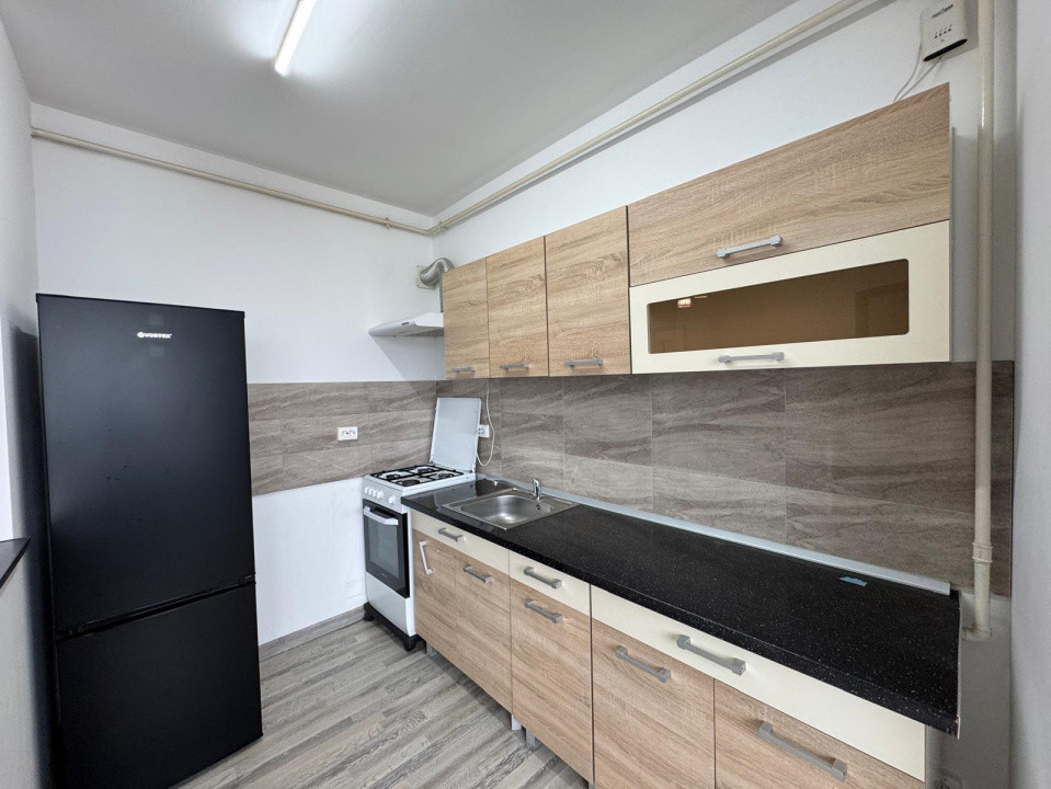 Închiriere apartment cu 3 camere + garaj, Vivo