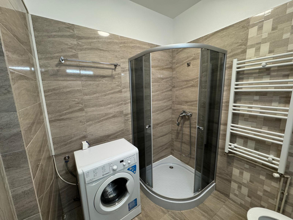 Închiriere apartment cu 3 camere + garaj, Vivo