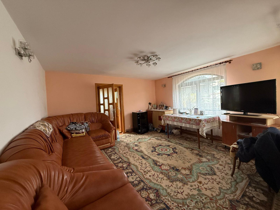 Casa P+M, 632 MP teren, 143 MP utili , Carcea