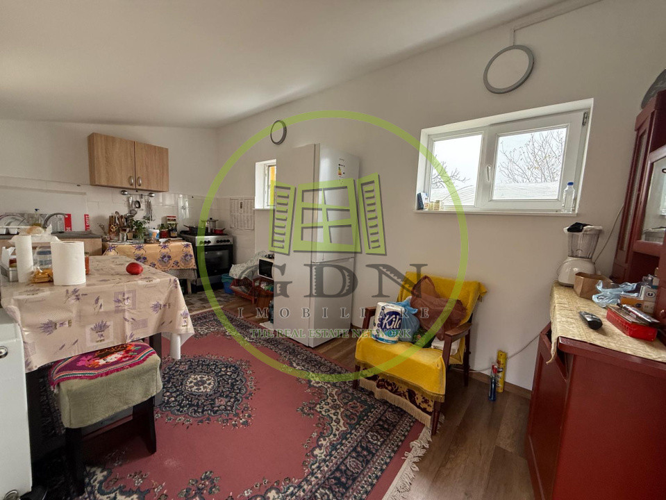 Casa P+M, 632 MP teren, 143 MP utili , Carcea