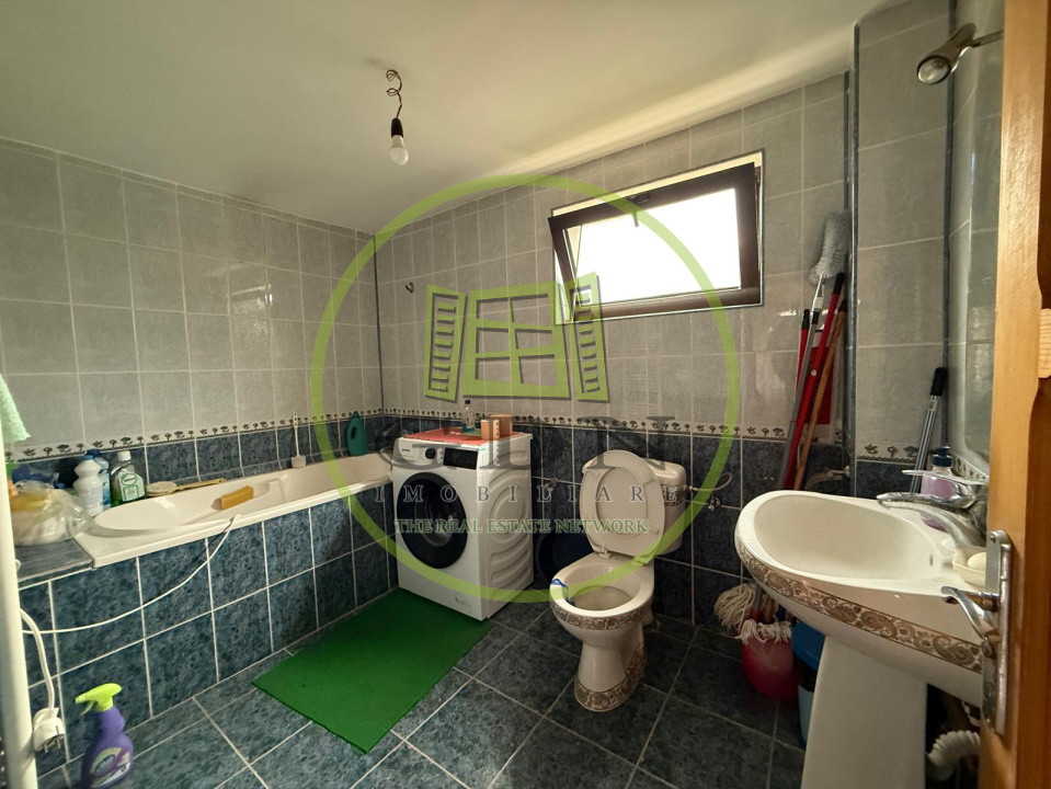 Casa P+M, 632 MP teren, 143 MP utili , Carcea