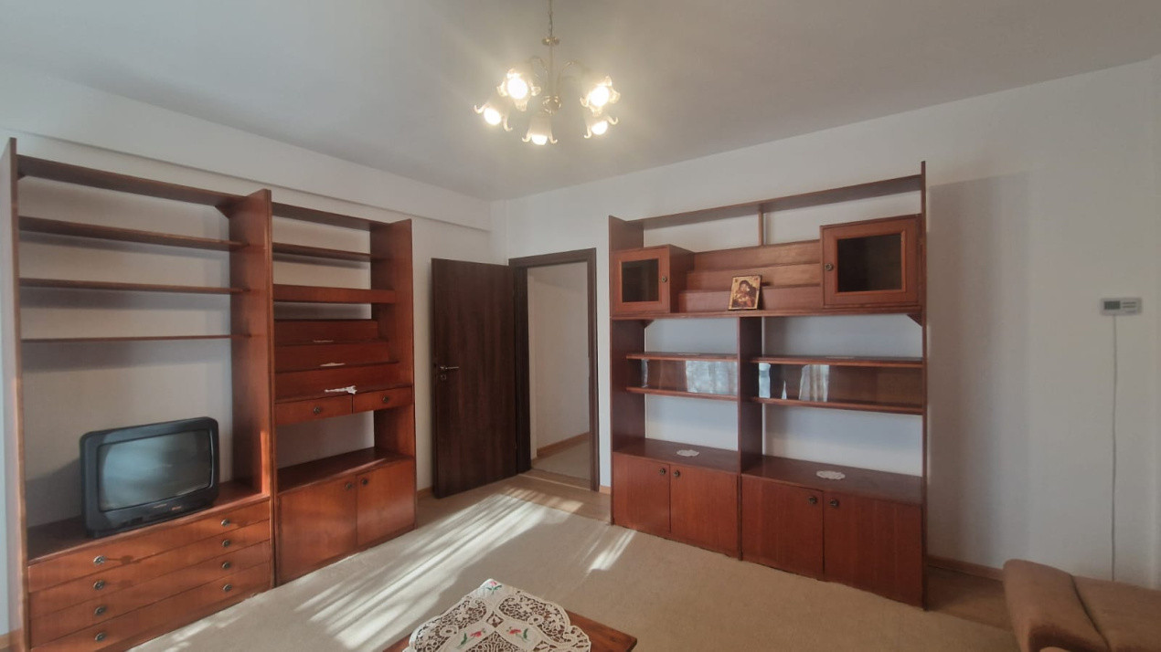 Apartament 2 camere, decomandat, 63mp, cartier Brazda, zona Carrefour