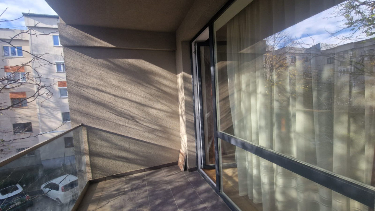 Apartament 2 camere, decomandat, 63mp, cartier Brazda, zona Carrefour