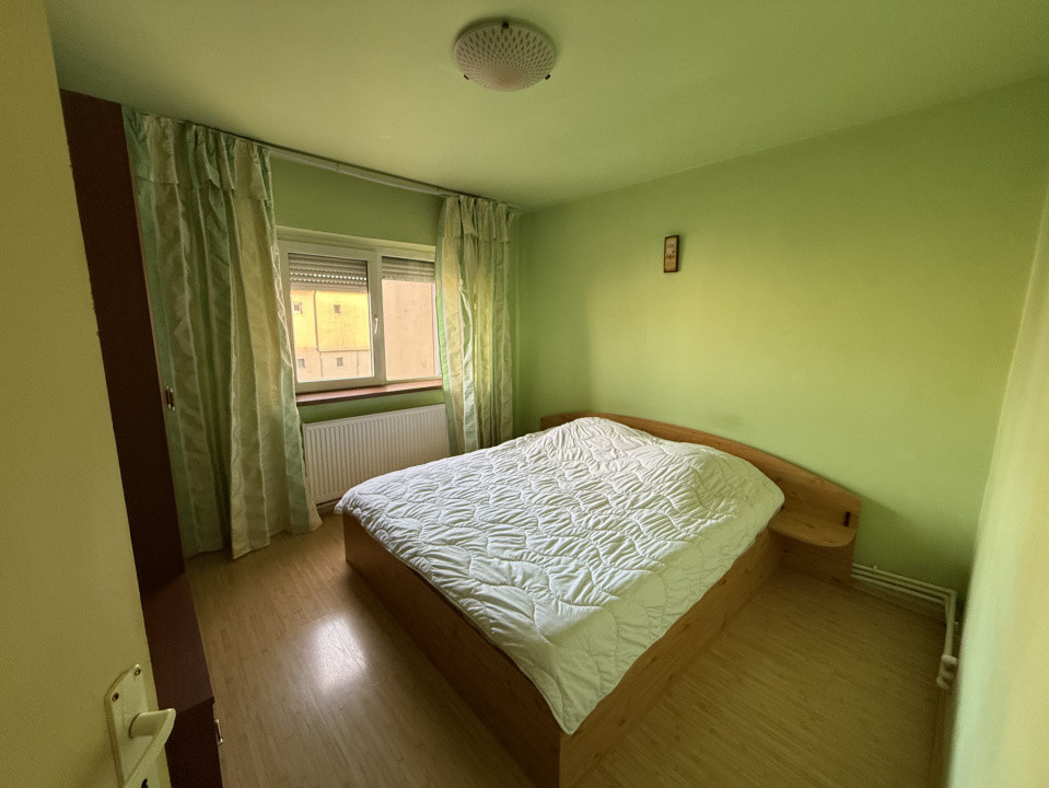 Apartament 3 camere, decomandat, 71.88 mp, cartier 1 Mai, zona Scoala 36