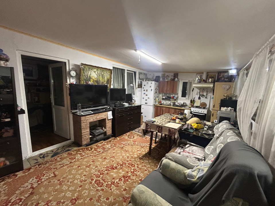 Casa plan parter, 178 mp teren, 70 mp utili, Carcea