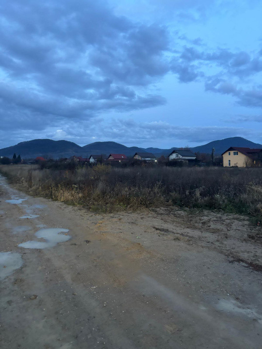 Teren de vânzare parcele 500 mp cu proiect de casă P+1 aprobat