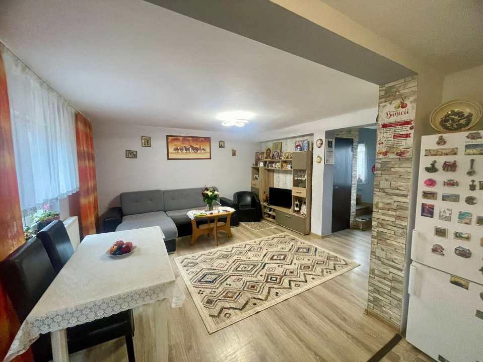 Oportunitate! Casă de vânzare 95 mp.+ 556 mp teren, Câmpenești