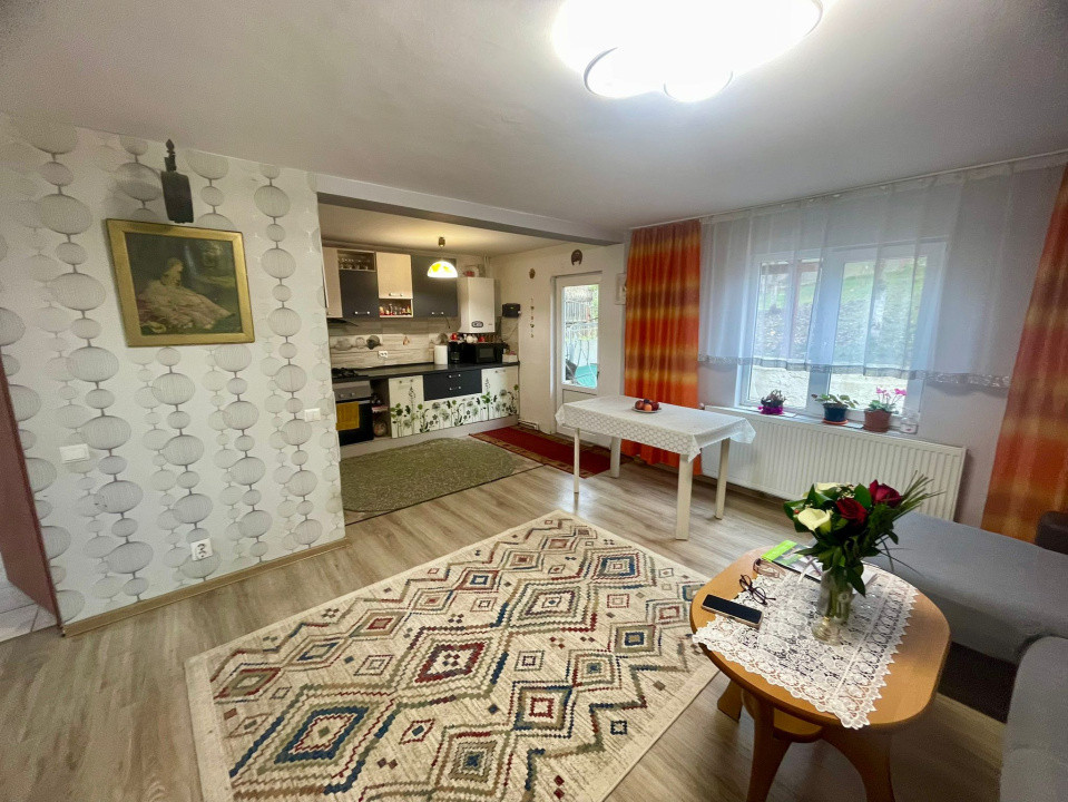 Oportunitate! Casă de vânzare 95 mp.+ 556 mp teren, Câmpenești