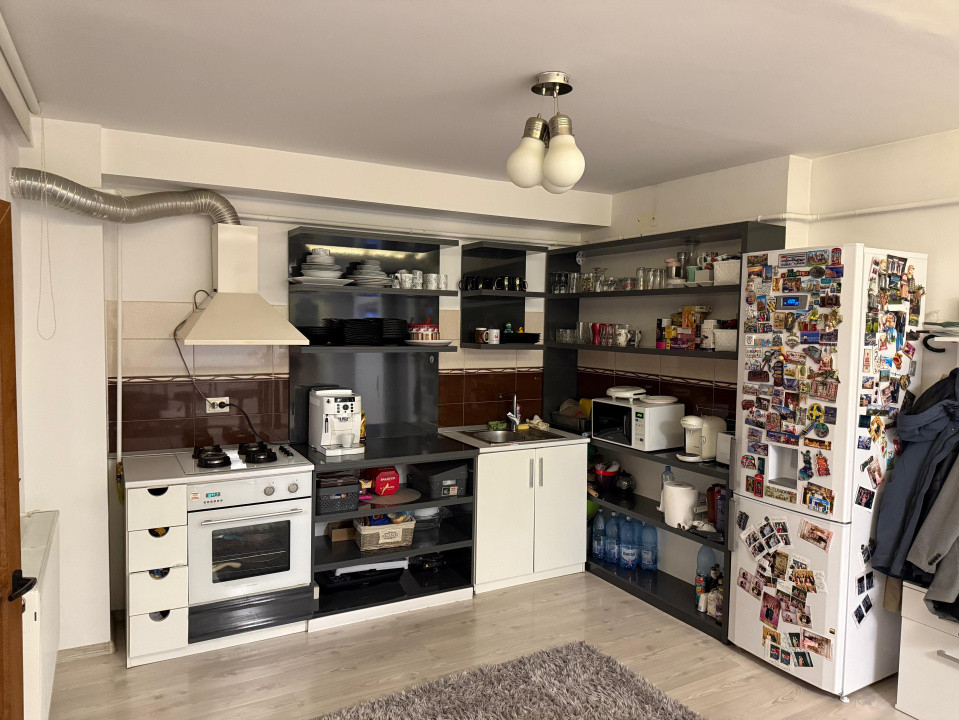 Apartament doua camere open-space, 63 mp, George Enescu zona Scoala Decebal