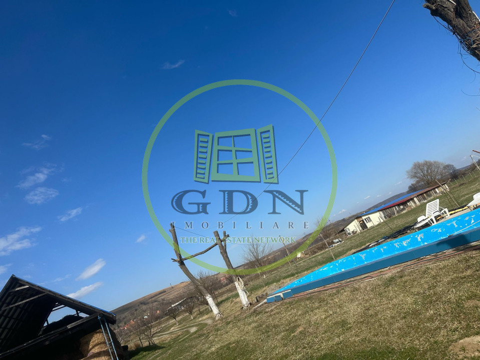 Casa 3 dormitoare, 128mp, 4750mp teren, piscina, cuptor de paine , Casolt