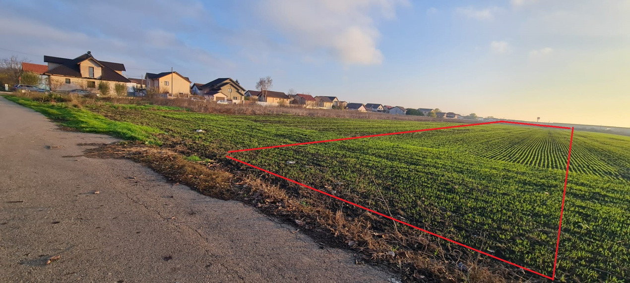 Teren intravilan Petresti