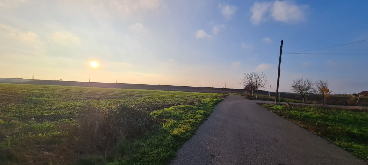 Teren intravilan Petresti