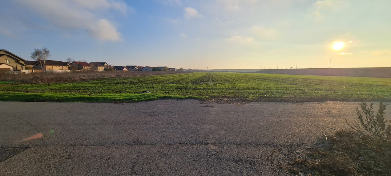 Teren intravilan Petresti