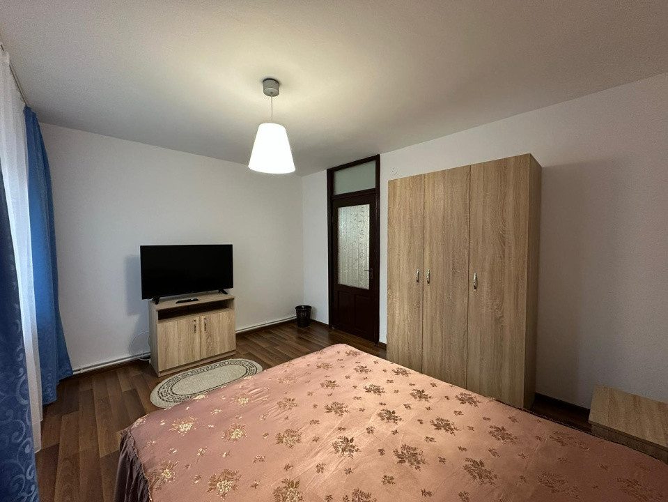Apartament doua camere, 54mp, cartier 1 Mai, zona Sala Polivalenta 
