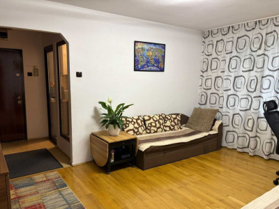 Apartament 4 camere | Etaj 1 | Centrul Civic