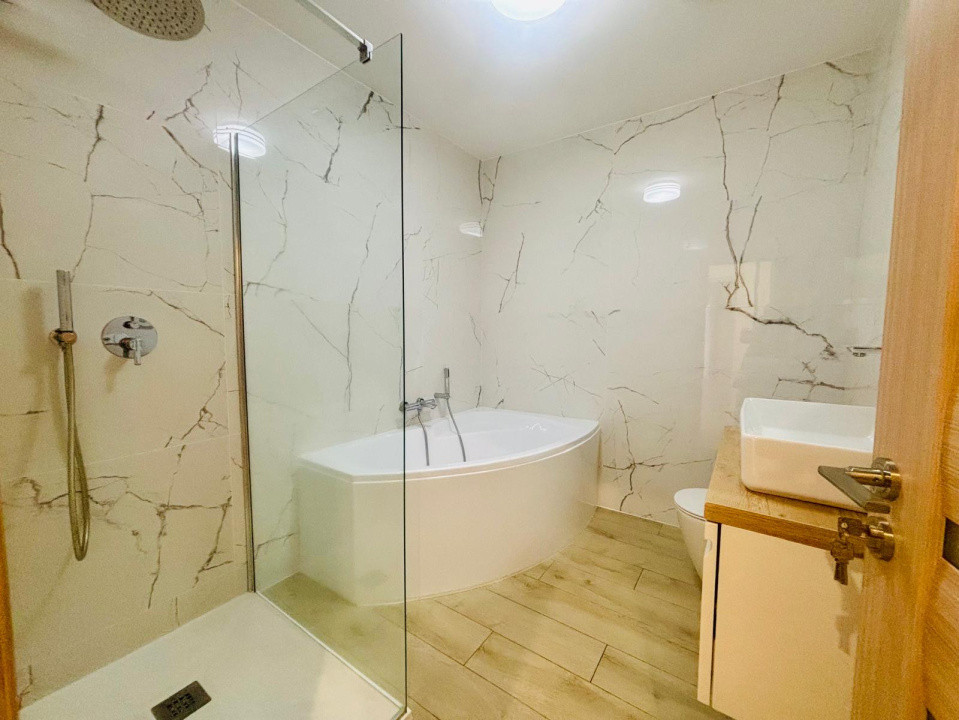 De vanzare - apartament 2 camere  Tautii Magheraus