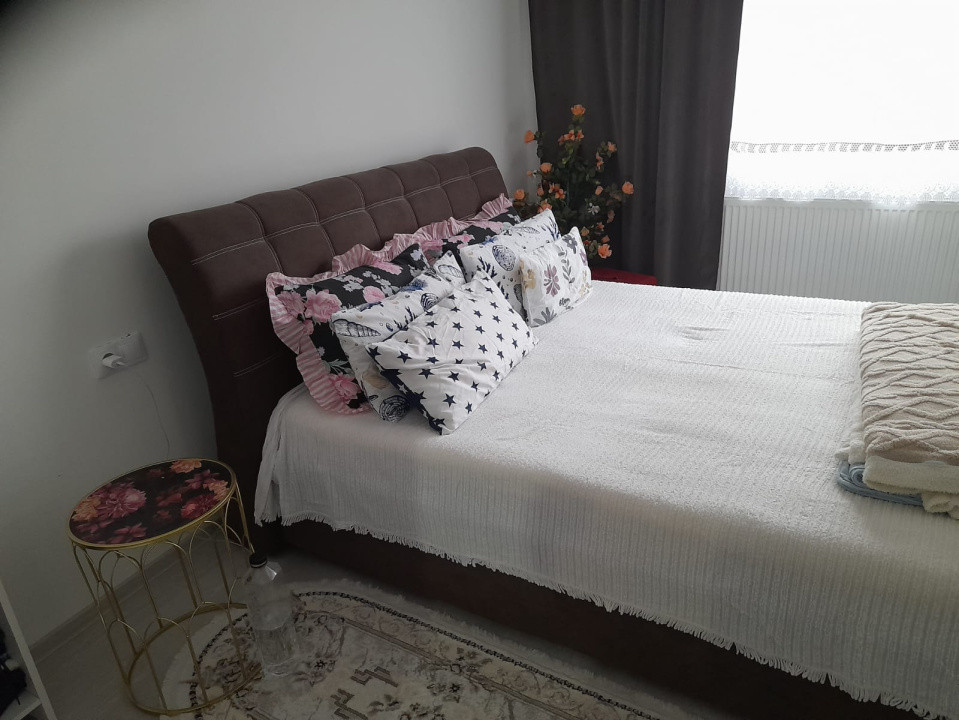 Casa renovata 2 camere de vanzare str. Campului Fagaras jud. Brasov