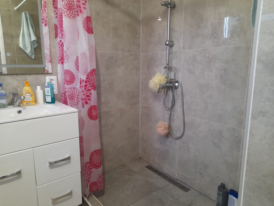 Casa renovata 2 camere de vanzare str. Campului Fagaras jud. Brasov