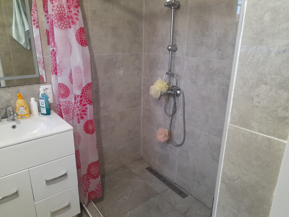 Casa renovata 2 camere de vanzare str. Campului Fagaras jud. Brasov