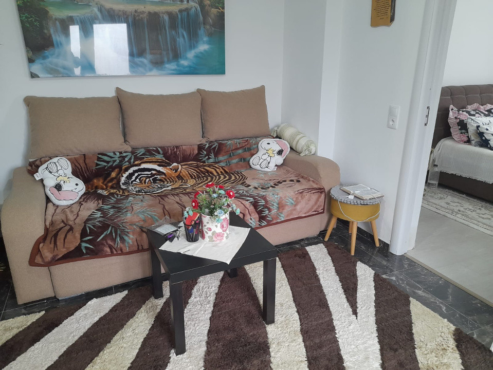 Casa renovata 2 camere de vanzare str. Campului Fagaras jud. Brasov