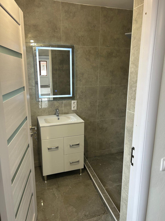 Casa renovata 2 camere de vanzare str. Campului Fagaras jud. Brasov