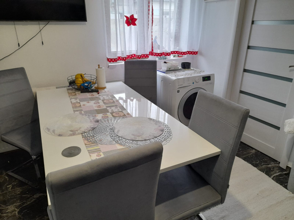 Casa renovata 2 camere de vanzare str. Campului Fagaras jud. Brasov