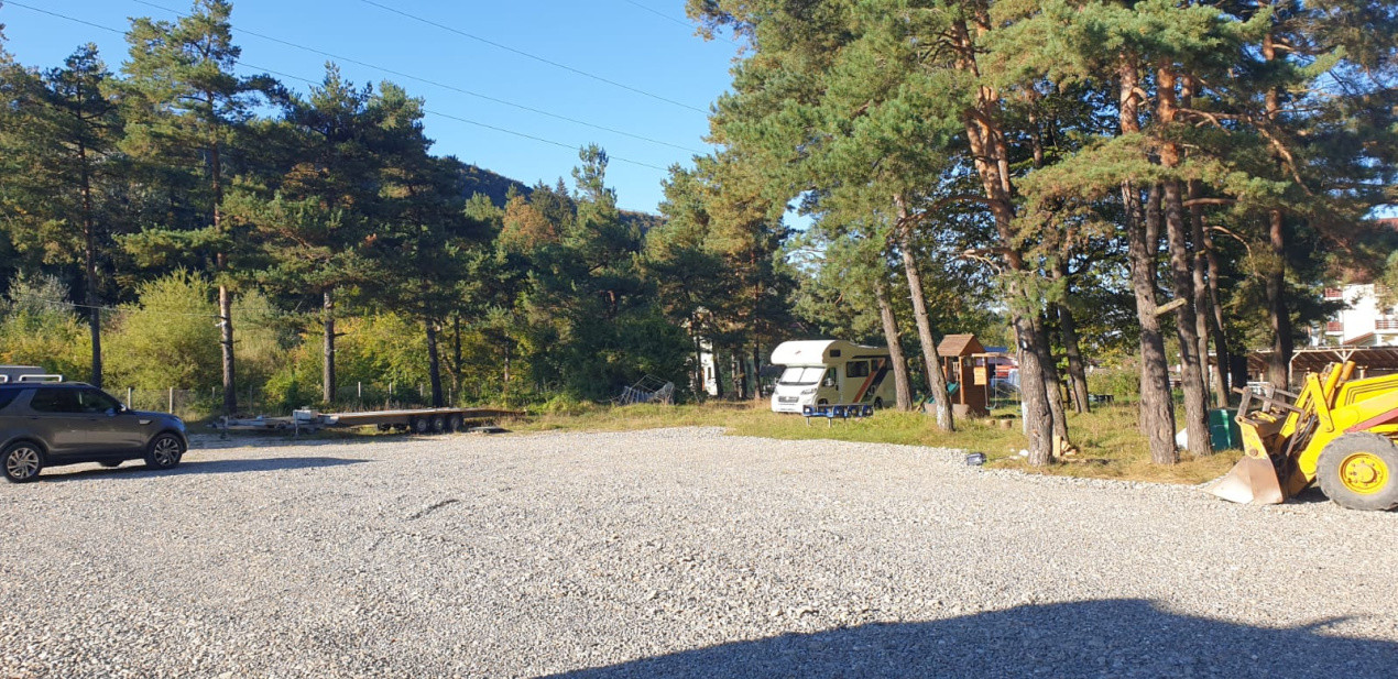 De vanzare CAMPING DARSTE