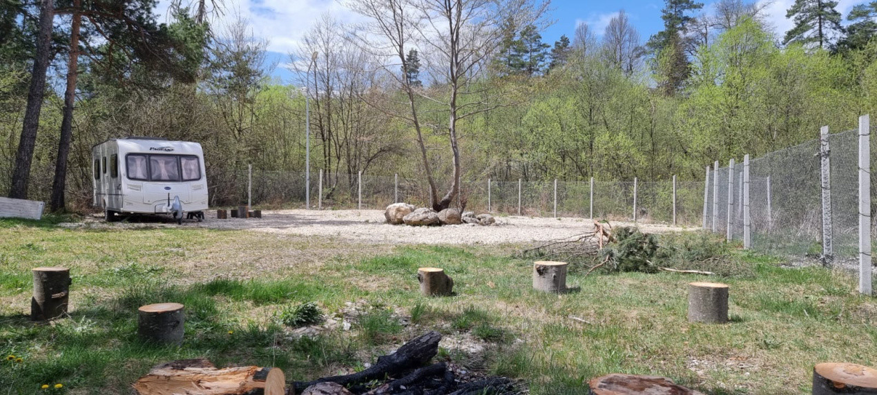 De vanzare CAMPING DARSTE