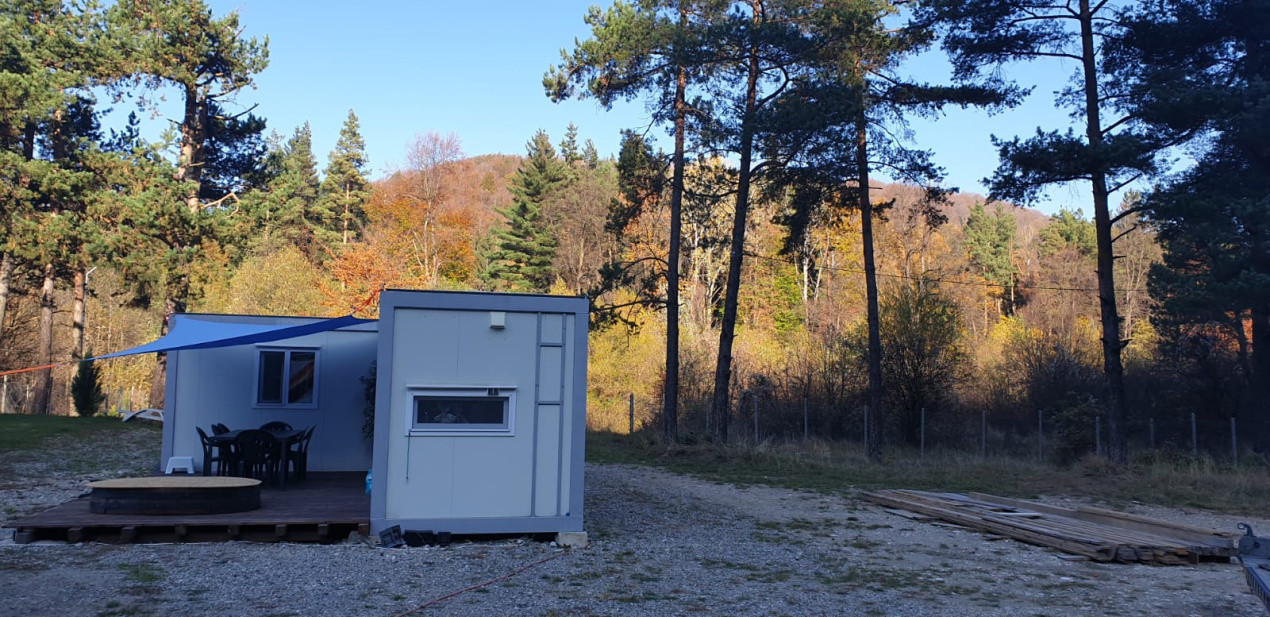 De vanzare CAMPING DARSTE