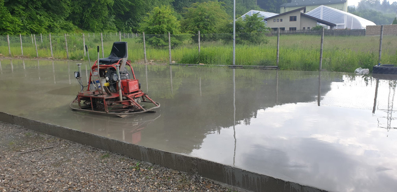 De vanzare CAMPING DARSTE