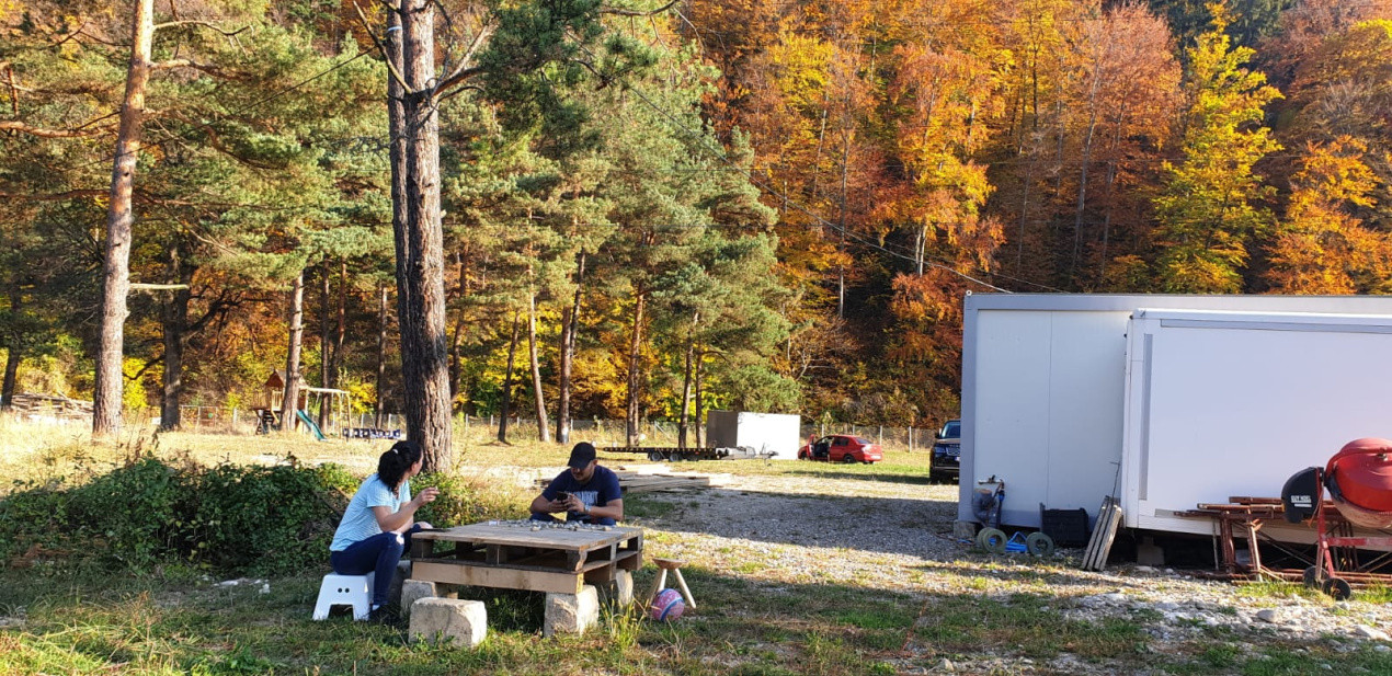 De vanzare CAMPING DARSTE