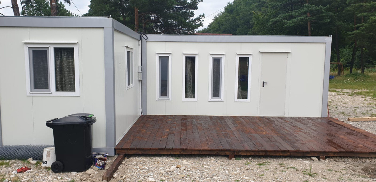 De vanzare CAMPING DARSTE