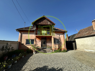 Casa 7 camere, 180mp, teren 500mp, Cristian