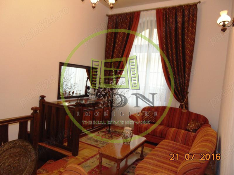Apartament 2 camere de vânzare — zonă ultracentrală, Piața Mare, Sibiu