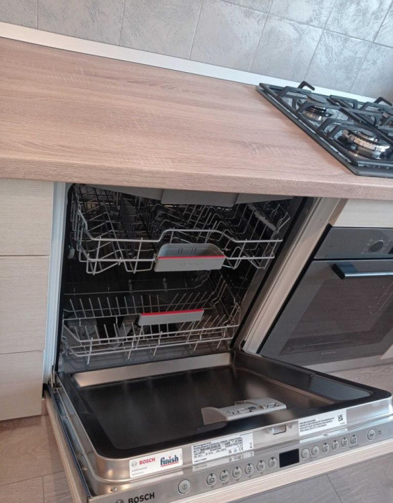 2 camere Toamnei – finisaje moderne, mobilat & utilat