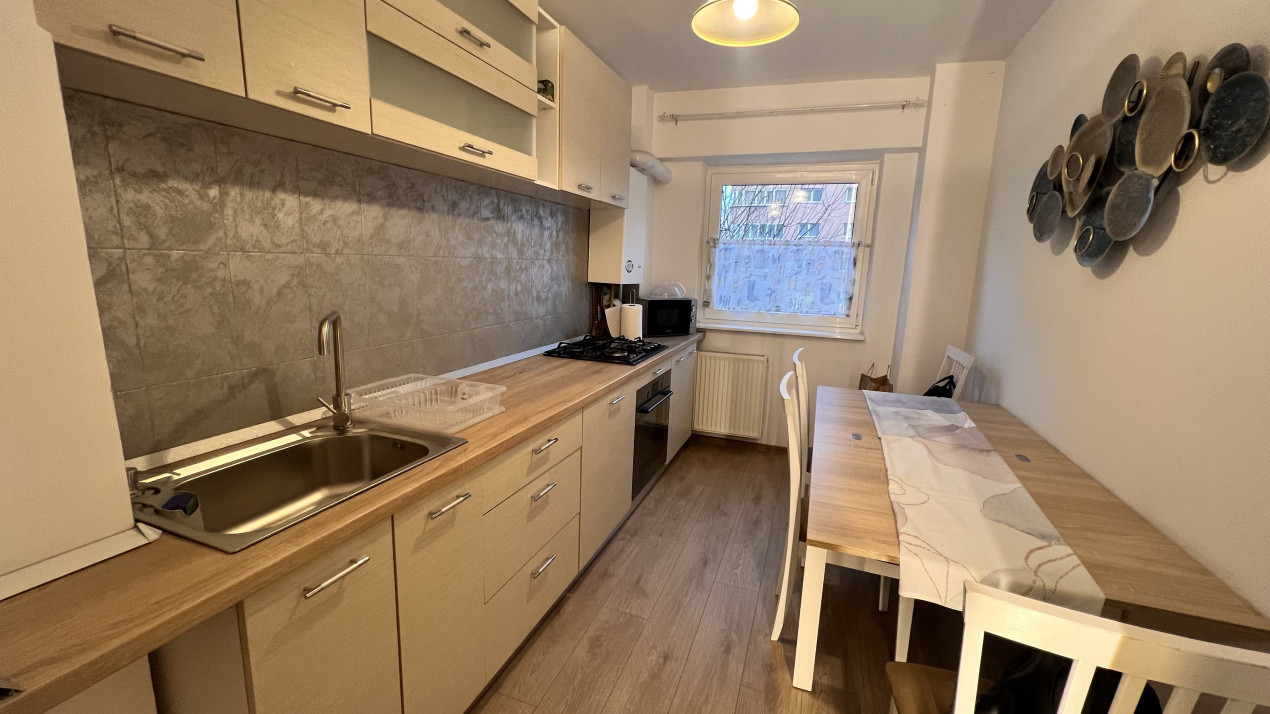 2 camere Toamnei – finisaje moderne, mobilat & utilat