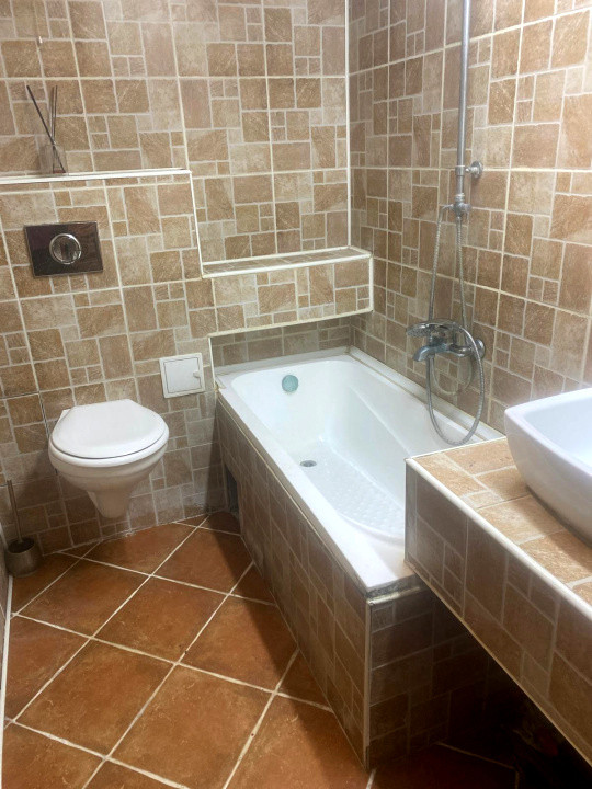 Inchirere studio cochet, zona Sisești, la vilă! 