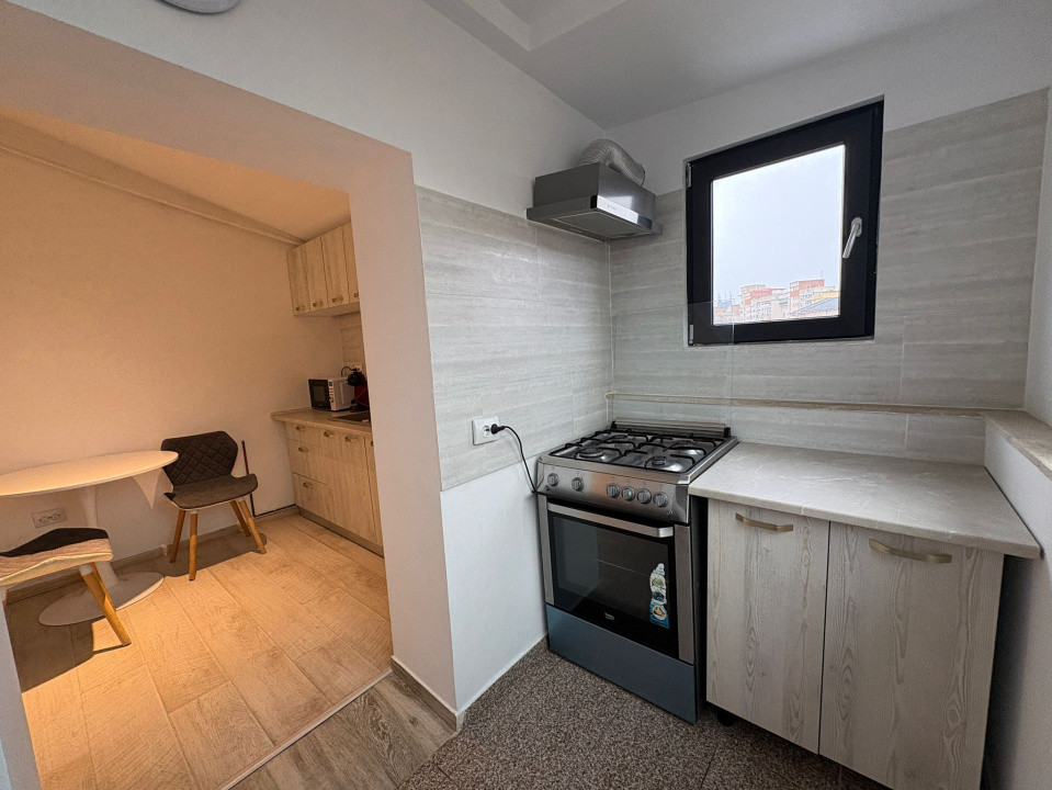 Apartament, 2 camere, semidecomandat, 60 mp, Cartier Brazda, Zona Temples