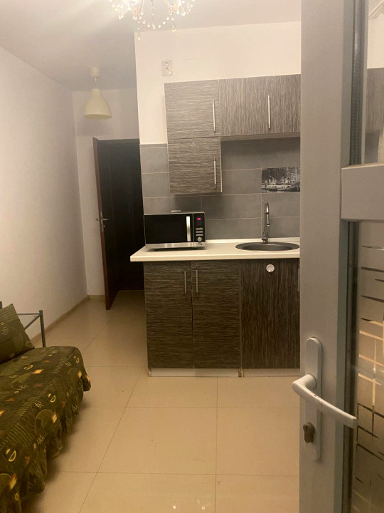 Inchirere studio cochet, zona Sisești, la vilă! 