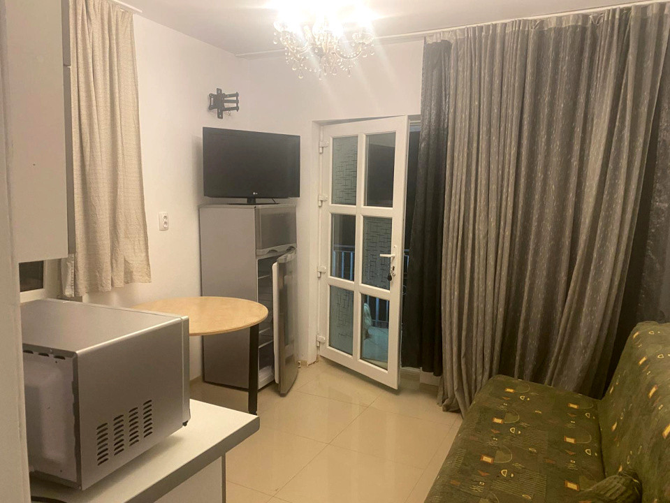 Inchirere studio cochet, zona Sisești, la vilă! 