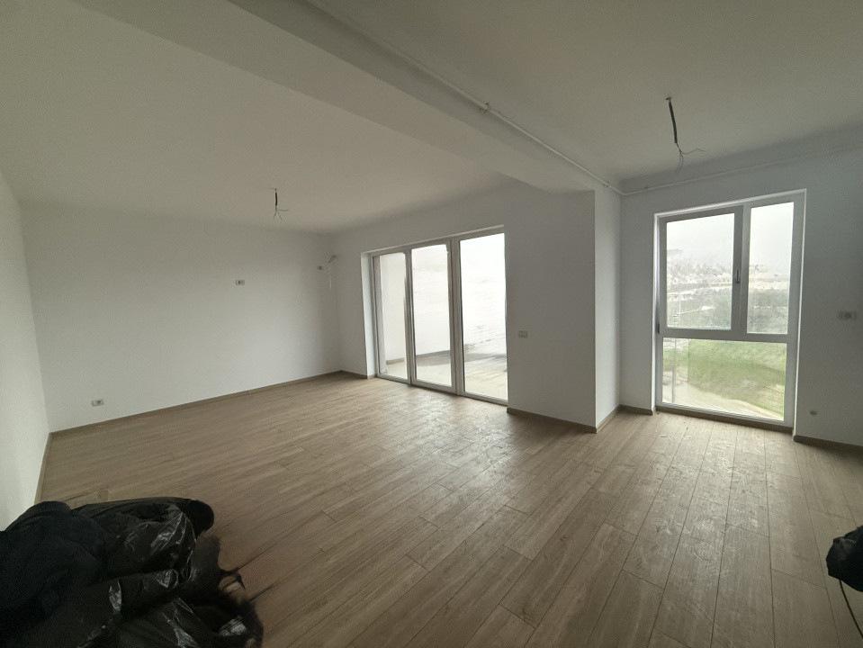 Apartament 2 camere, open-space, 61mp, Calea Bucuresti, zona Electroputere Mall