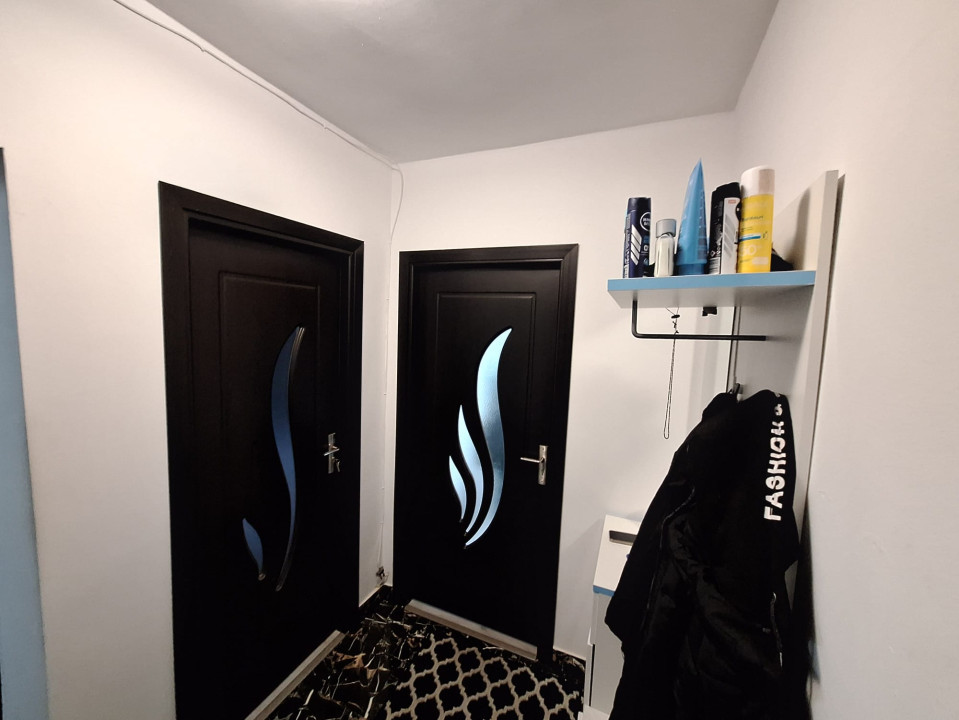 Ofertă de vânzare apart. cu 2 camere, mobilat,  Floreşti