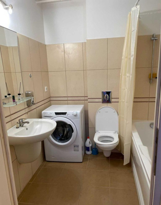 Garsonieră de închiriat – 40 mp utili, balcon 4 mp – zona Belvedere