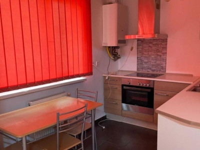 Garsonieră de închiriat – 40 mp utili, balcon 4 mp – zona Belvedere