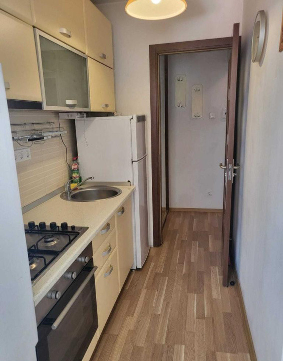 Garsonieră de închiriat, 32 mp utili -zona Ștrand II