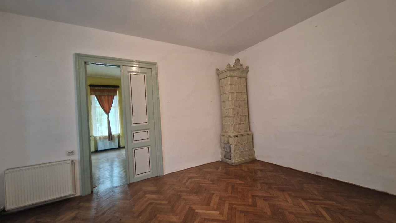 Casa 2 camere, 64mp, Centru, zona Facultatii de Medicina