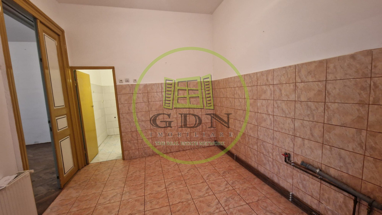 Casa 2 camere, 64mp, Centru, zona Facultatii de Medicina