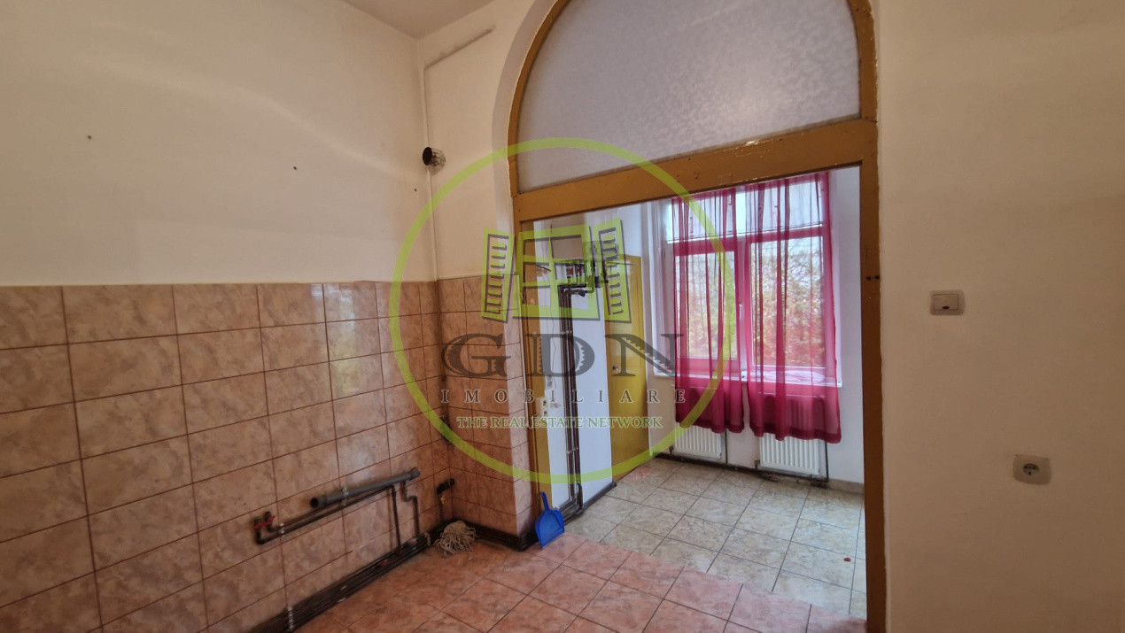 Casa 2 camere, 64mp, Centru, zona Facultatii de Medicina