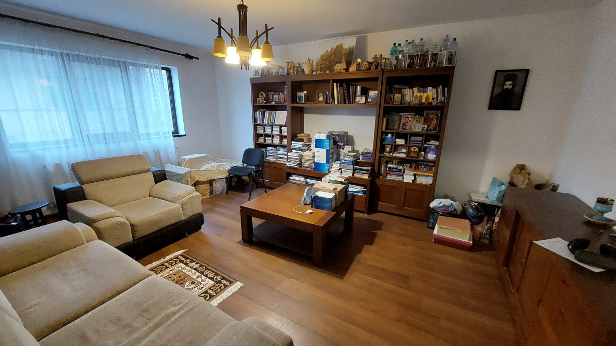 Apartament 3 camere, decomandat, 90 mp, Câmpia Islaz zona Agronomie